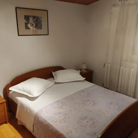 Guest house Villa Arija Brela