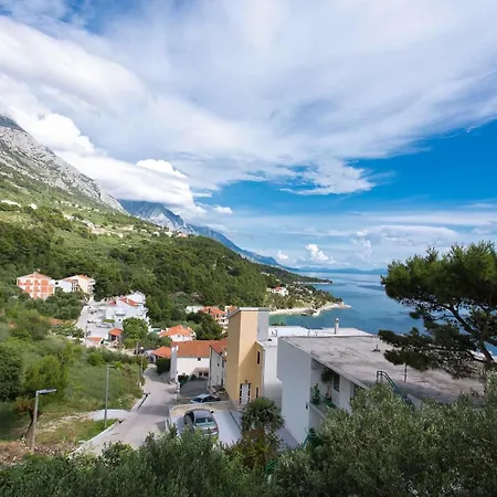 Guest house Villa Arija Brela
