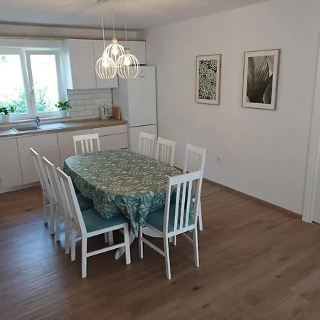 Guest house Villa Arija Brela